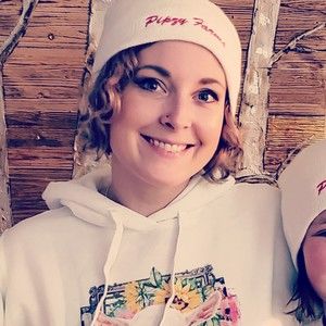 Meet your Posher, Mackenzie